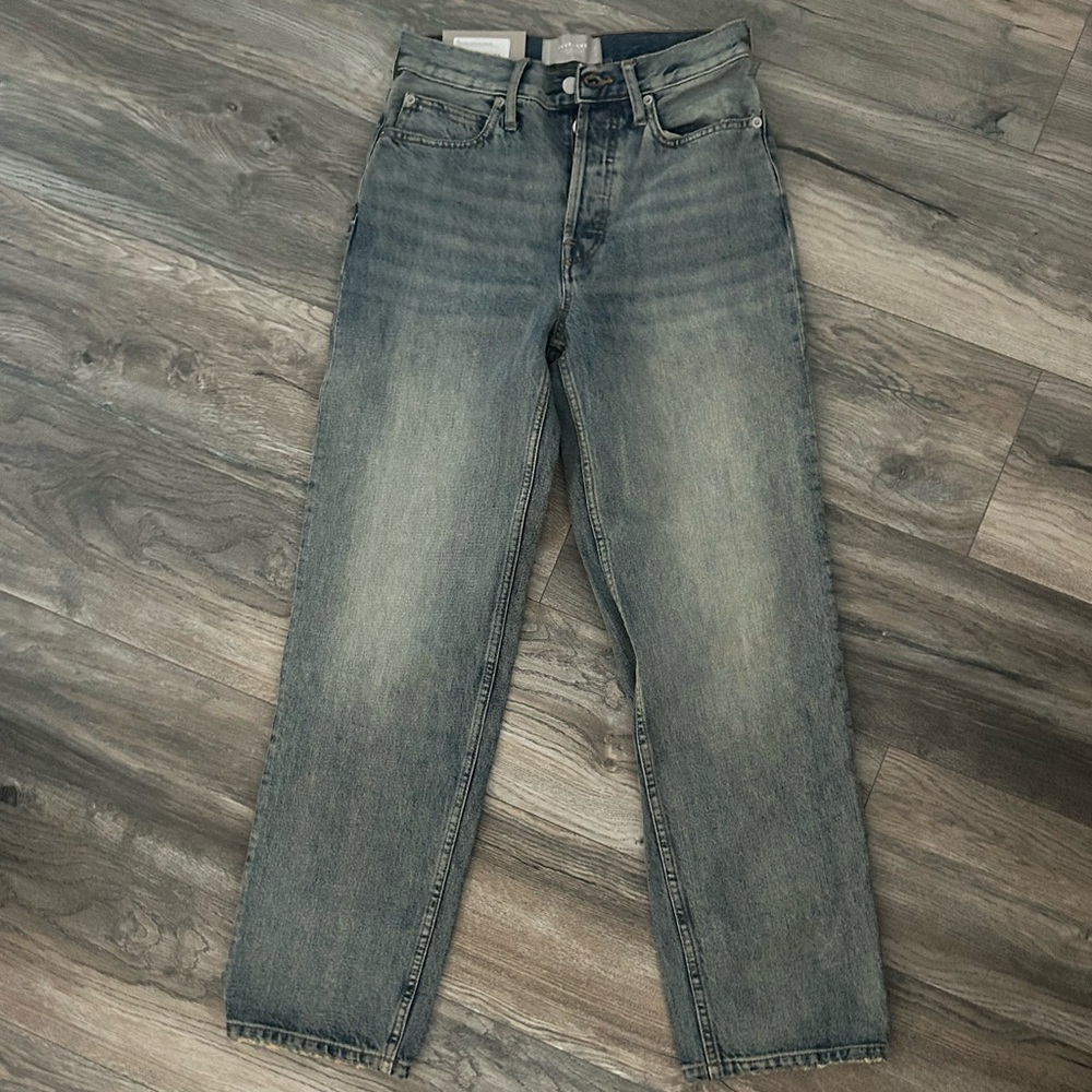 NWT everlane 26 long 90’s way high vintage wash jeans